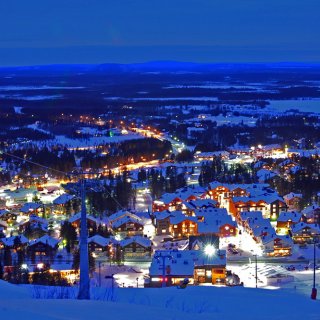 Aurinkomatkoilla suunnitellaan kotimaanmatkoja pitkäjänteisesti